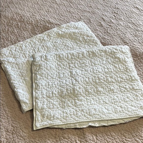 Pottery Barn Cream/Tan Reversible Quilted Bedspread - Picture 3 of 5